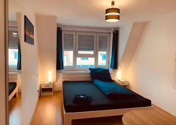 Wolfsbau - Privates Gaestezimmer - Zentrum, Hbf, Zoo * Leipzig