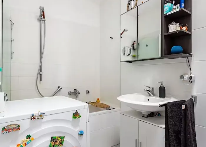 Wolfsbau - Privates Gaestezimmer - Zentrum, Hbf, Zoo Quarto em Acomodações Particulares