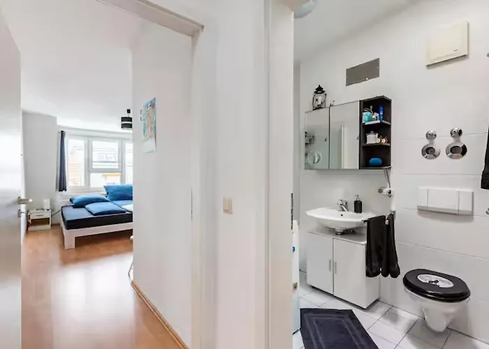Wolfsbau - Privates Gaestezimmer - Zentrum, Hbf, Zoo Quarto em Acomodações Particulares Leipzig